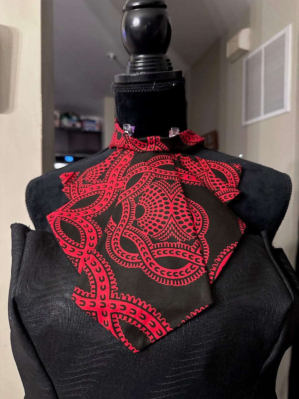 Jabot Collar - Ankara Black and Red